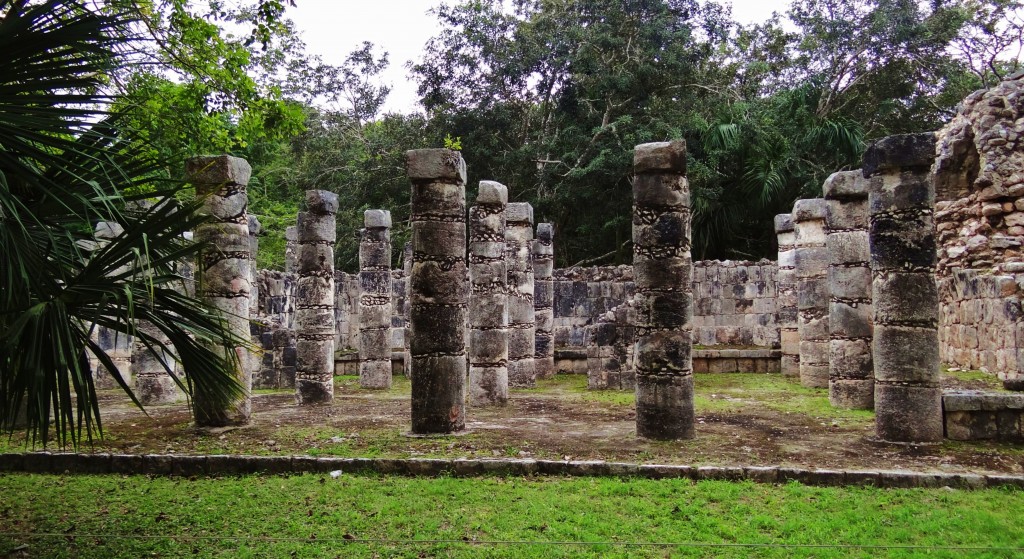 Foto: Grupo de Las Mil Columnas - Tinum (Yucatán), México