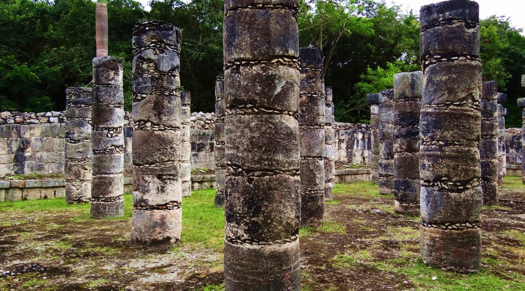 Foto: Grupo de Las Mil Columnas - Tinum (Yucatán), México
