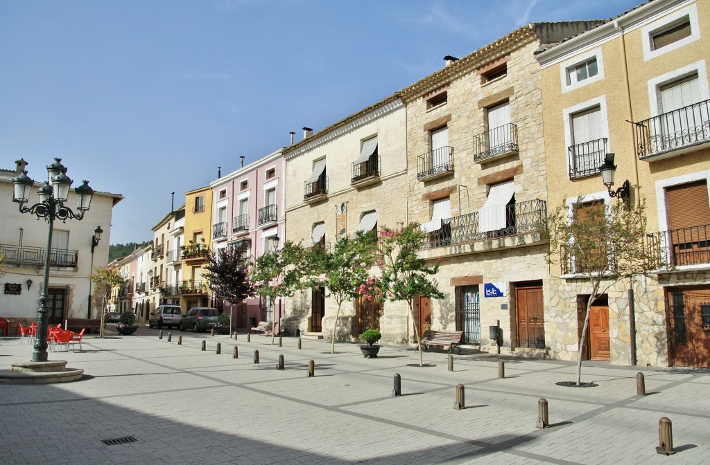 Foto: Vista del pueblo - Priego (Cuenca), España