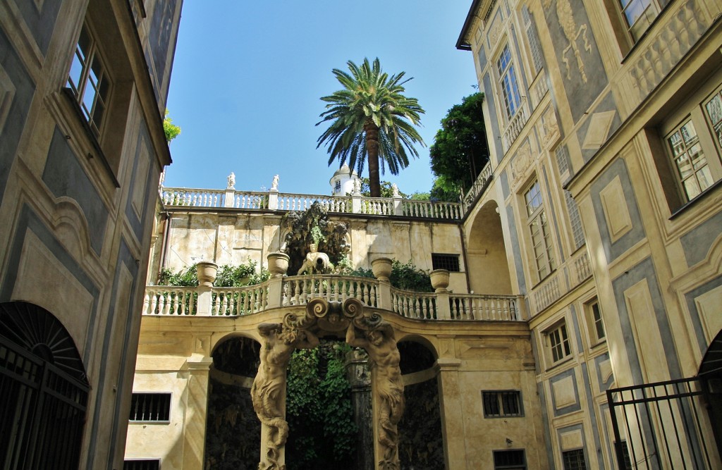 Foto: Via Garibaldi - Genova (Liguria), Italia