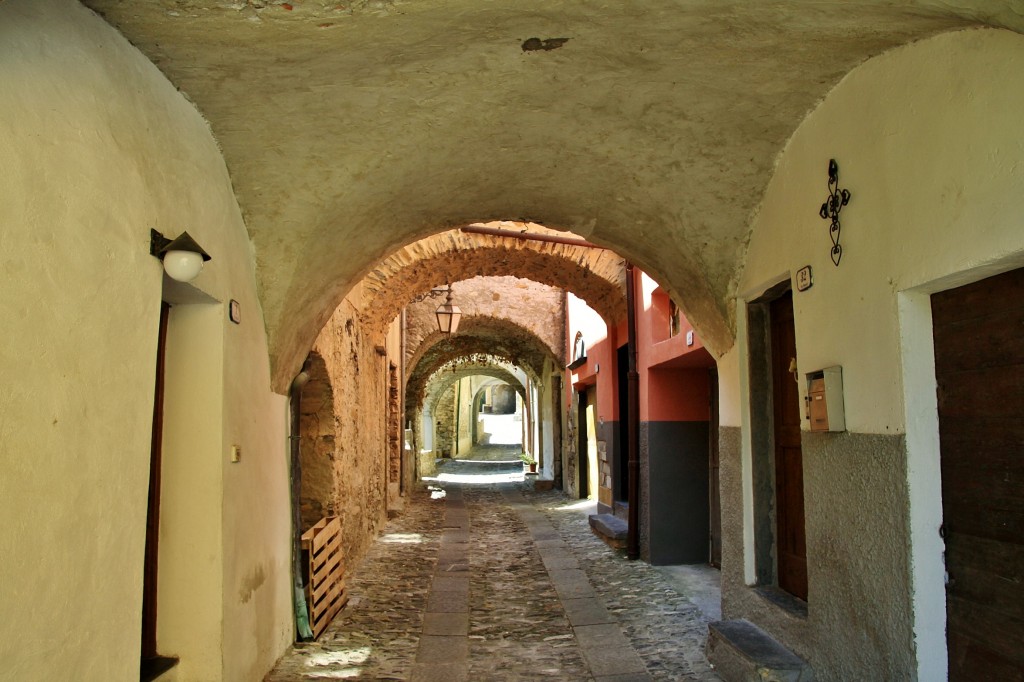 Foto: Centro histórico - Dolcedo (Liguria), Italia