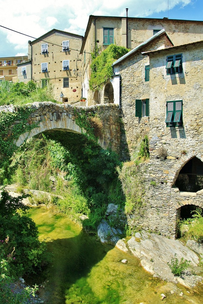 Foto: Centro histórico - Dolcedo (Liguria), Italia
