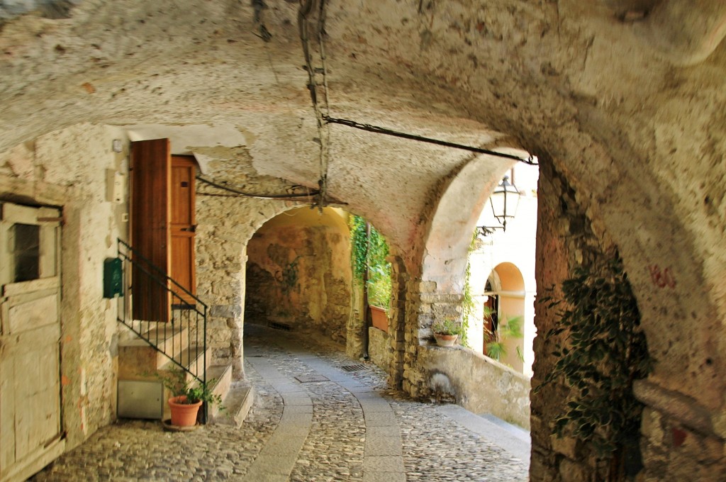 Foto: Centro histórico - Dolcedo (Liguria), Italia