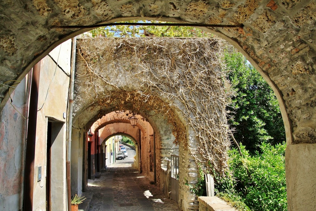 Foto: Centro histórico - Dolcedo (Liguria), Italia