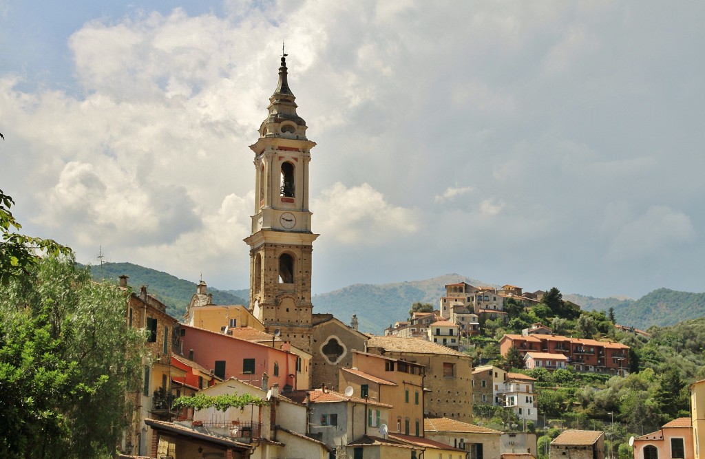 Foto: Centro histórico - Dolcedo (Liguria), Italia