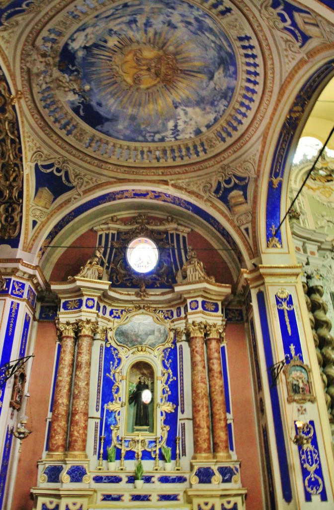 Foto: Iglesia - Dolcedo (Liguria), Italia