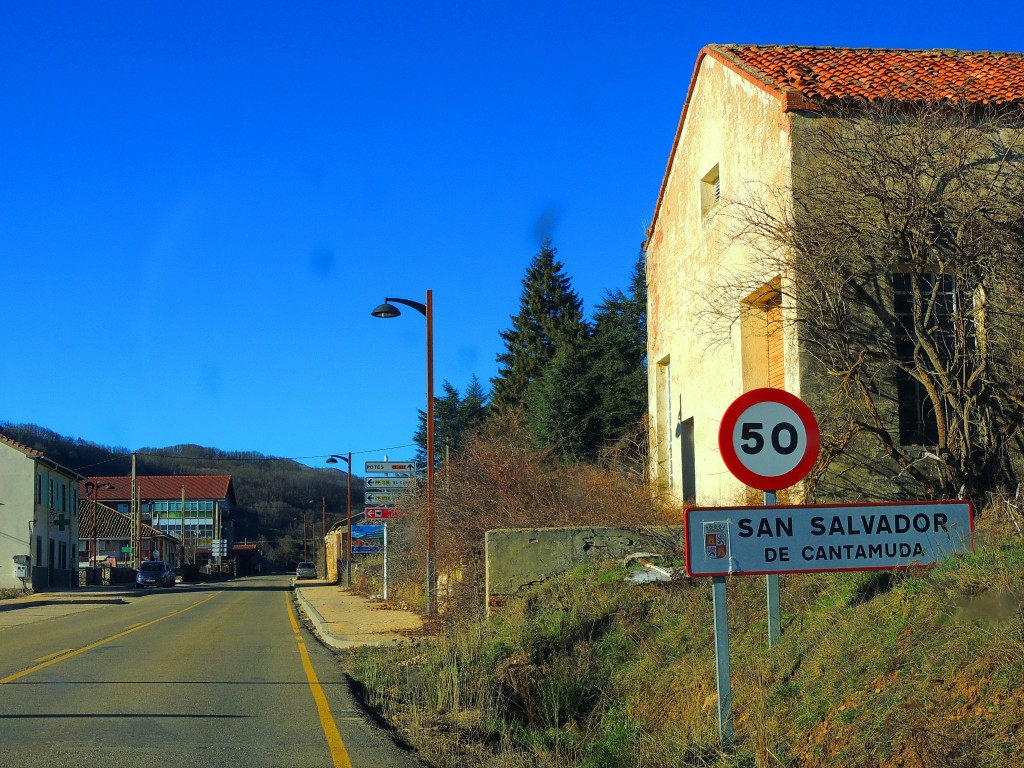 Foto de San Salvador de Cantamuda (Palencia), España
