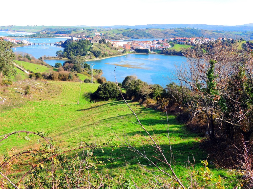 Foto de San Vicente de la Barquera (Cantabria), España
