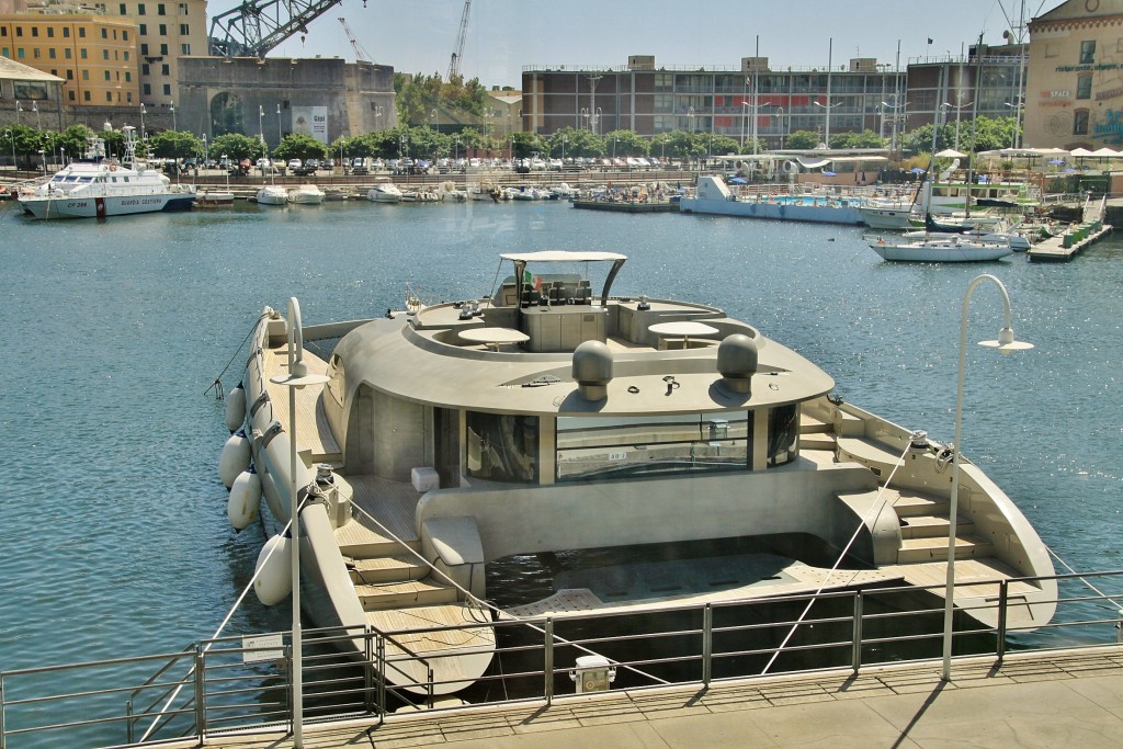 Foto: Puerto - Génova (Liguria), Italia