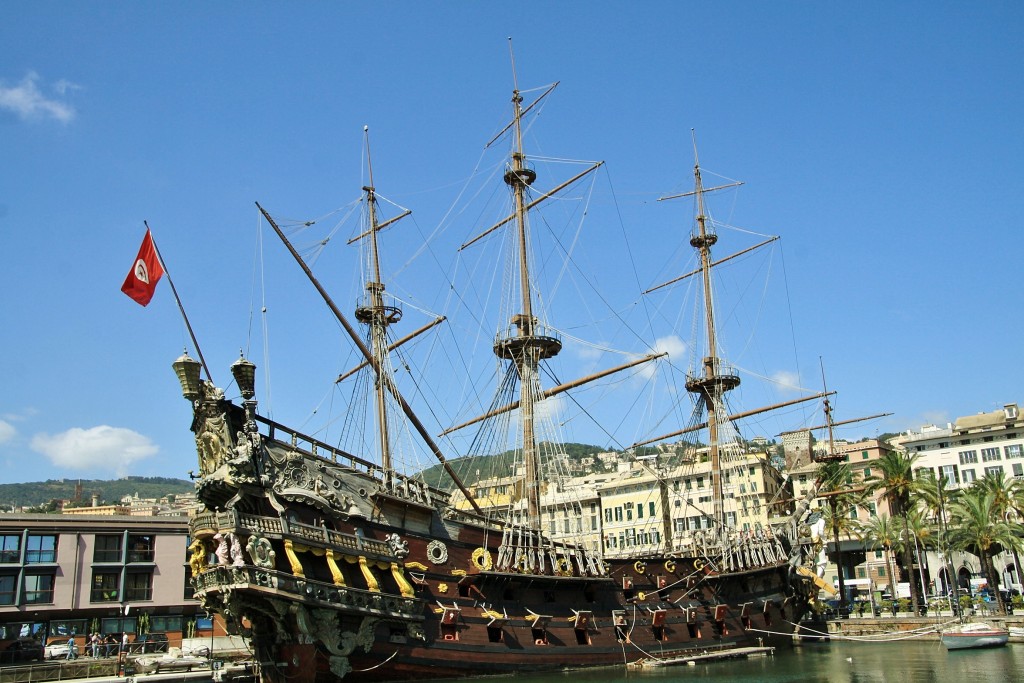 Foto: Neptuno - Génova (Liguria), Italia