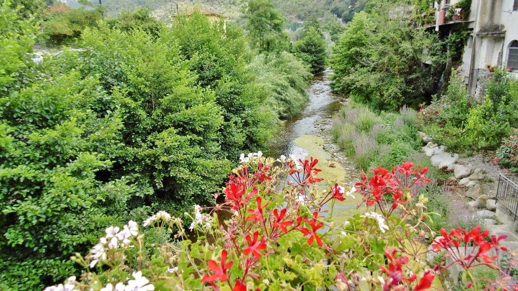 Foto: Centro histórico - Zuccarello (Liguria), Italia