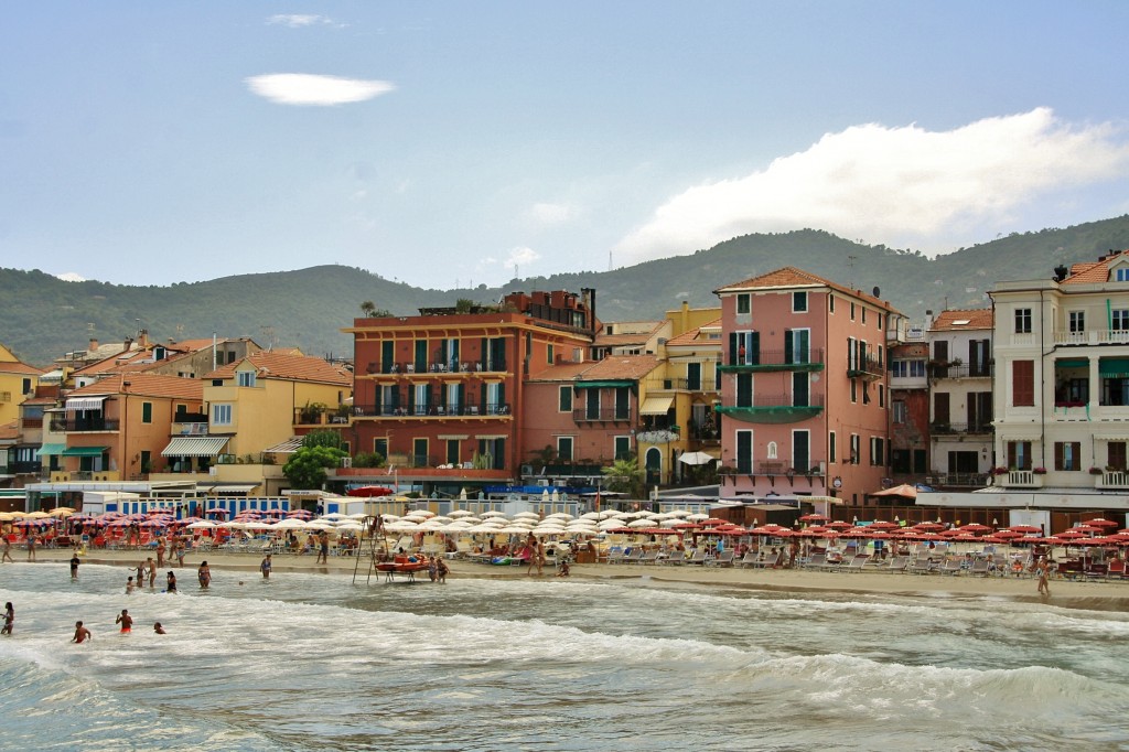 Foto: Vistas desde el Muelle - Alassio (Liguria), Italia