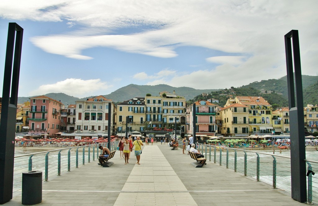Foto: Muelle - Alassio (Liguria), Italia