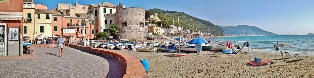 Foto: Centro histórico - Laigueglia (Liguria), Italia