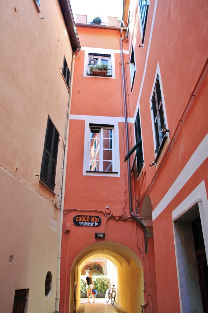 Foto: Centro histórico - Laigueglia (Liguria), Italia