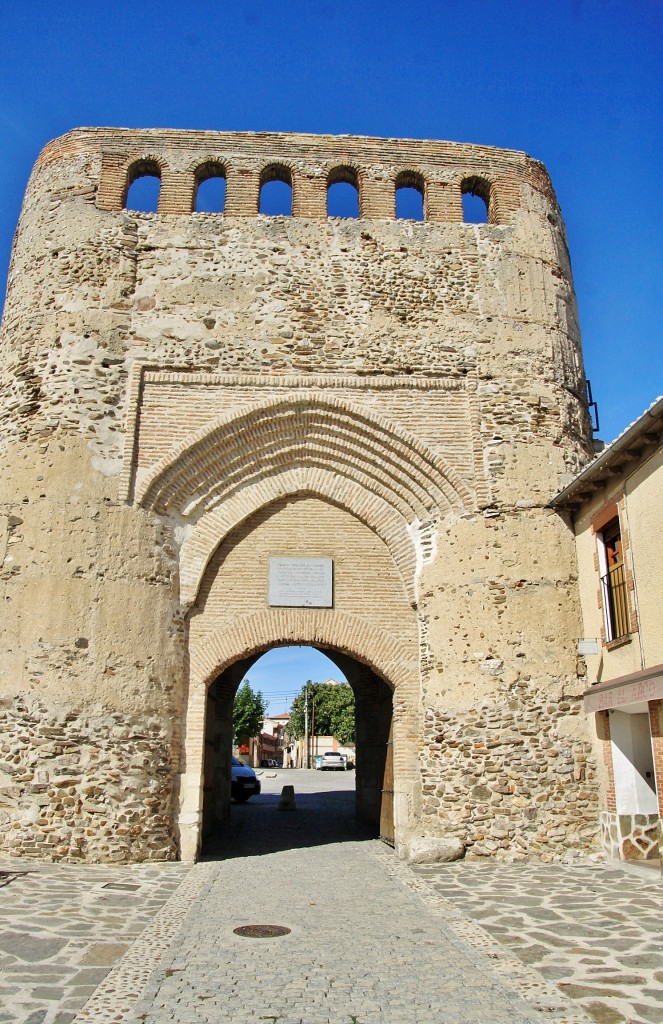 Foto: Puerta de la muralla - Coca (Segovia), España