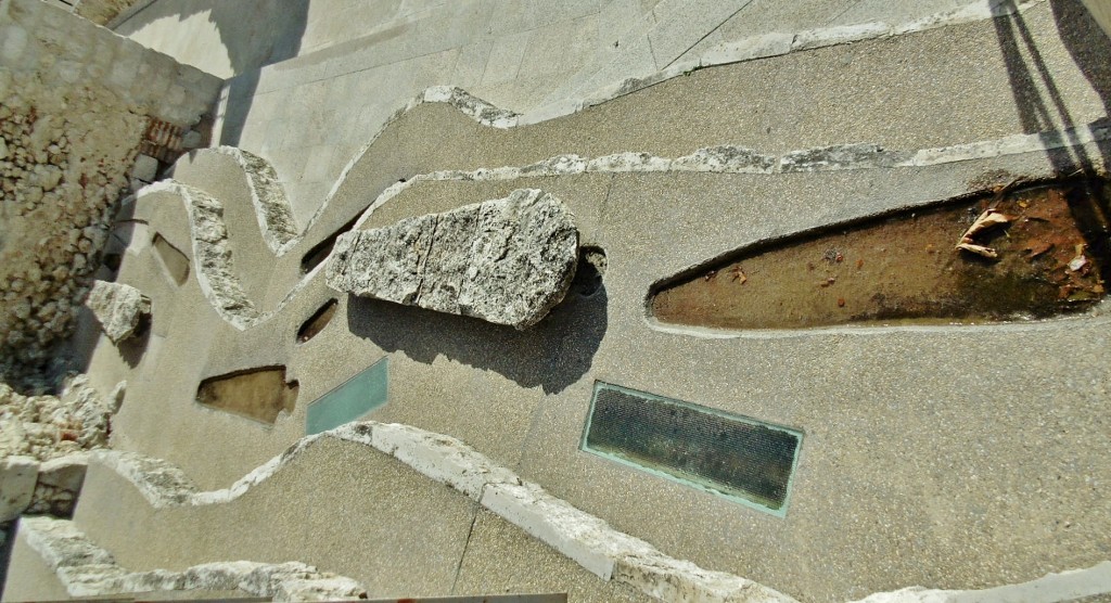 Foto: Antiguas tumbas - Cuellar (Segovia), España