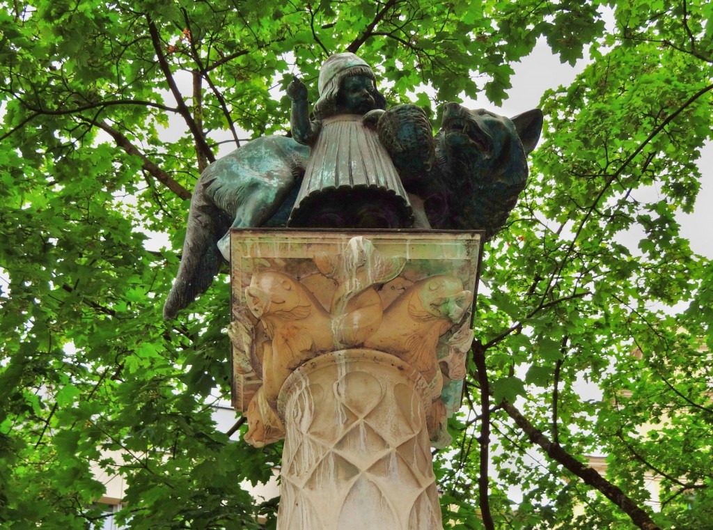 Foto: Wolfsbrunnen - München (Bavaria), Alemania