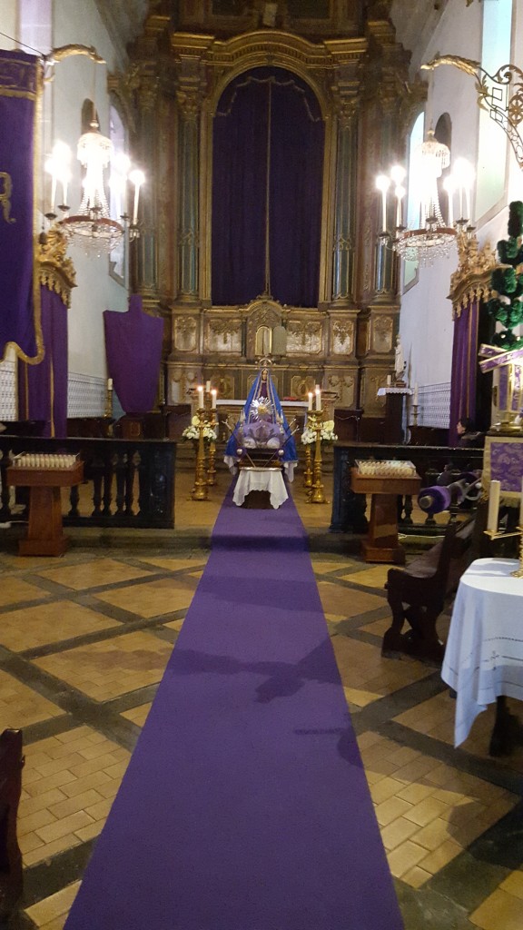 Foto: Interior de Iglesia - Guimaraes (Braga), Portugal