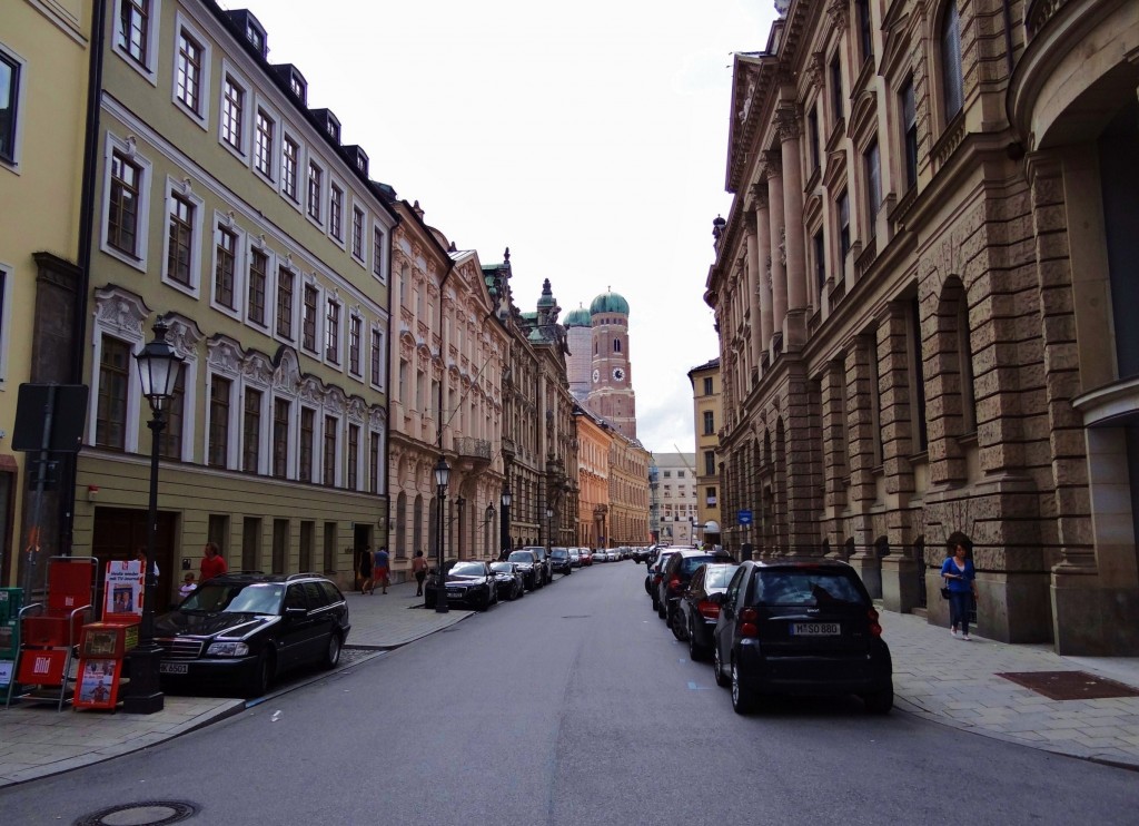 Foto: Kardinal-Faulhaber-Straße - München (Bavaria), Alemania