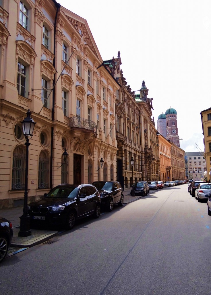 Foto: Kardinal-Faulhaber-Straße - München (Bavaria), Alemania