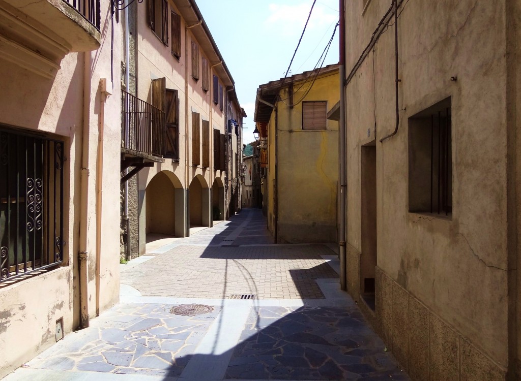Foto: Carrer Major - Castellfollit de la Roca (Girona), España