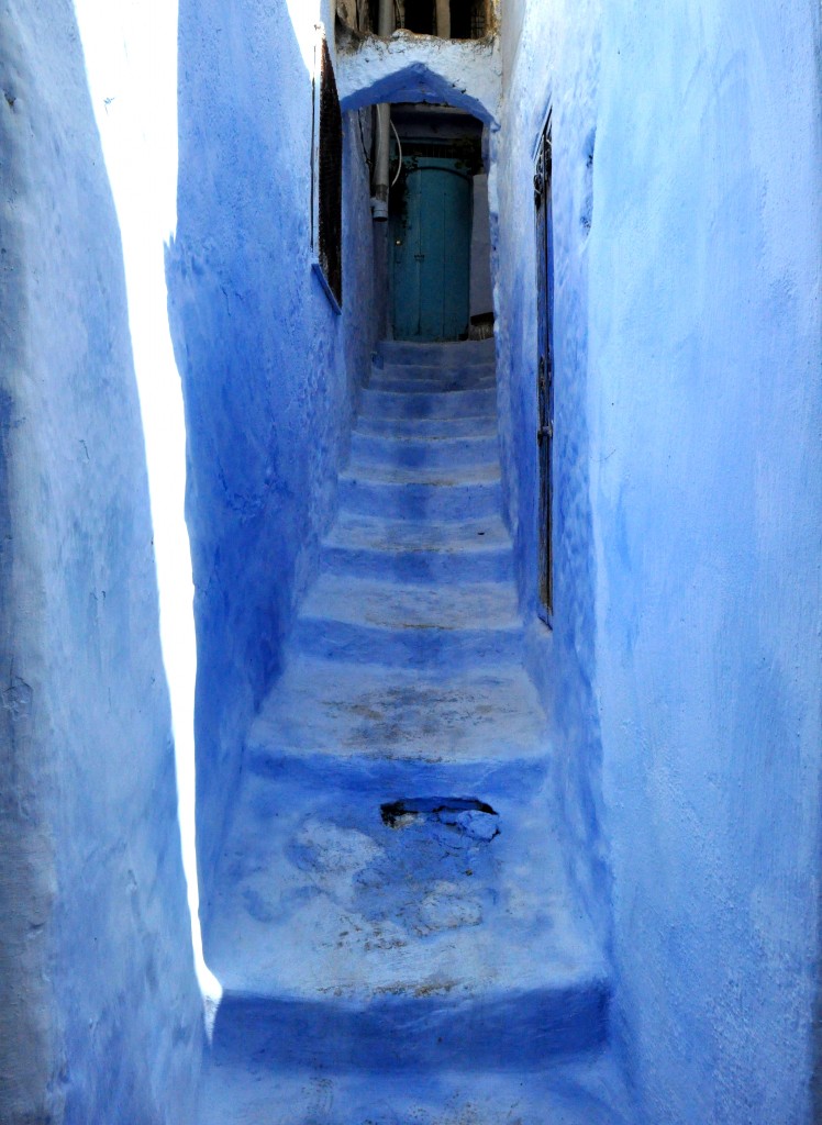 Foto: Callejuela de escalones - Aouen (Chaouia-Ouardigha), Marruecos