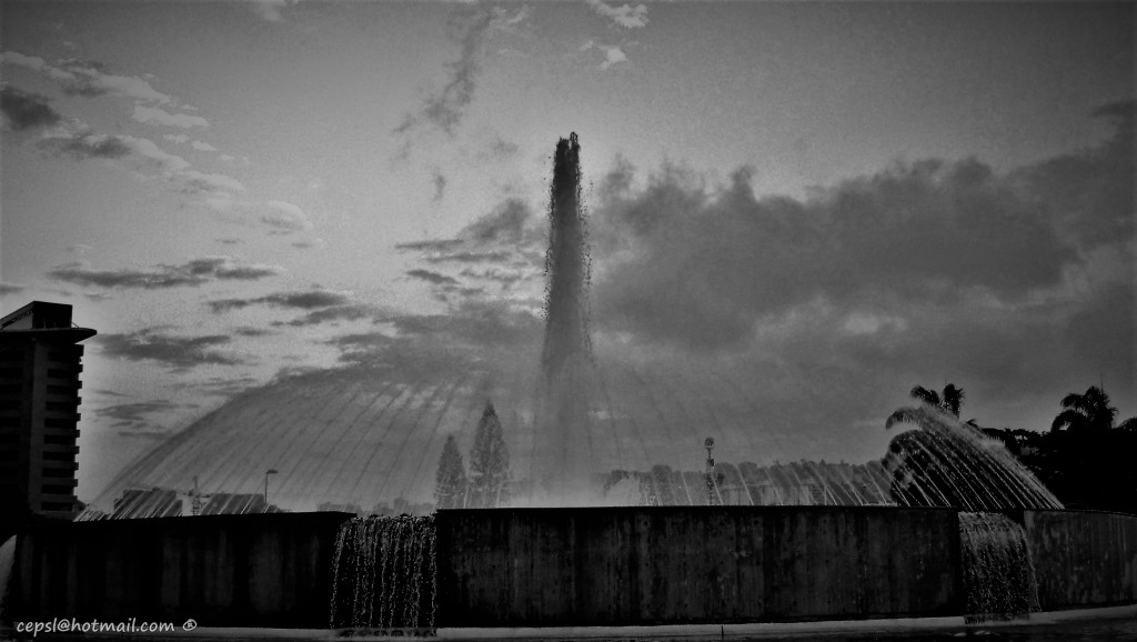 Foto: Plaza Venezuela - Caracas (Distrito Capital), Venezuela