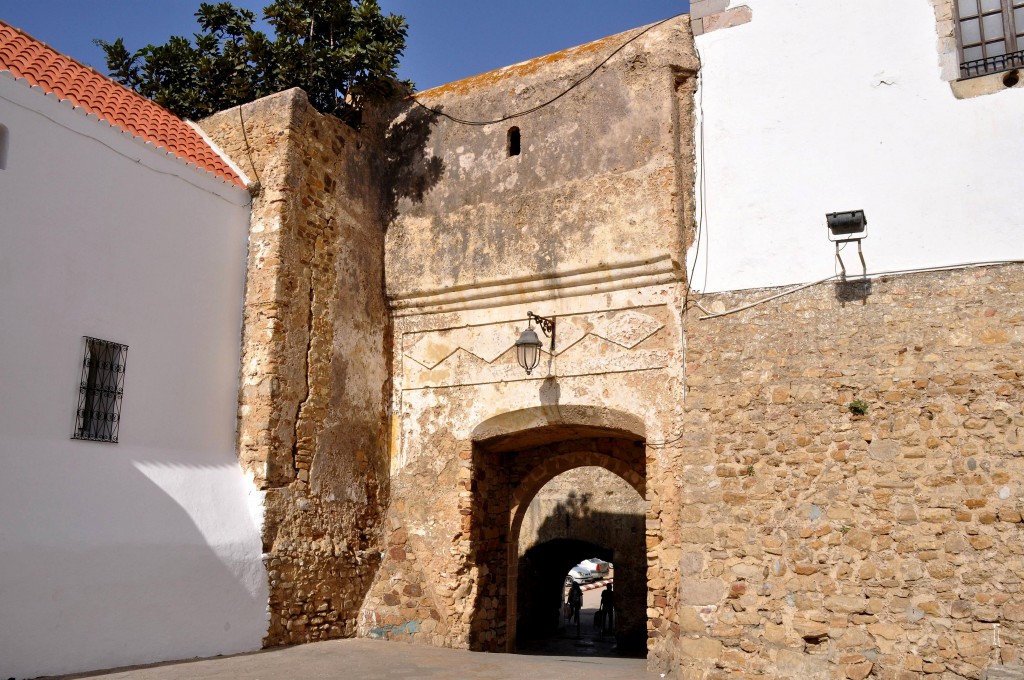 Foto: Entrada al Zoco - Larache (Tanger-Tétouan), Marruecos
