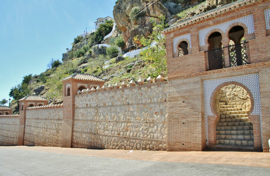 Foto: Entrada del pueblo - Comares (Málaga), España