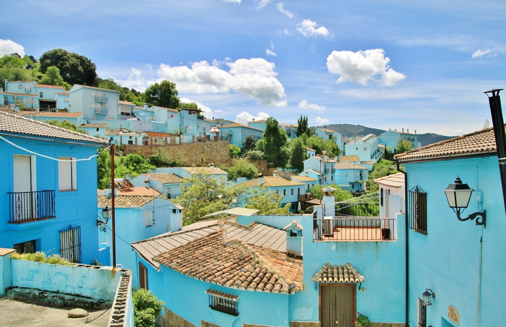 Foto: Vista del pueblo - Júzcar (Málaga), España