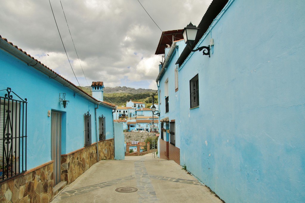 Foto: Vista del pueblo - Júzcar (Málaga), España