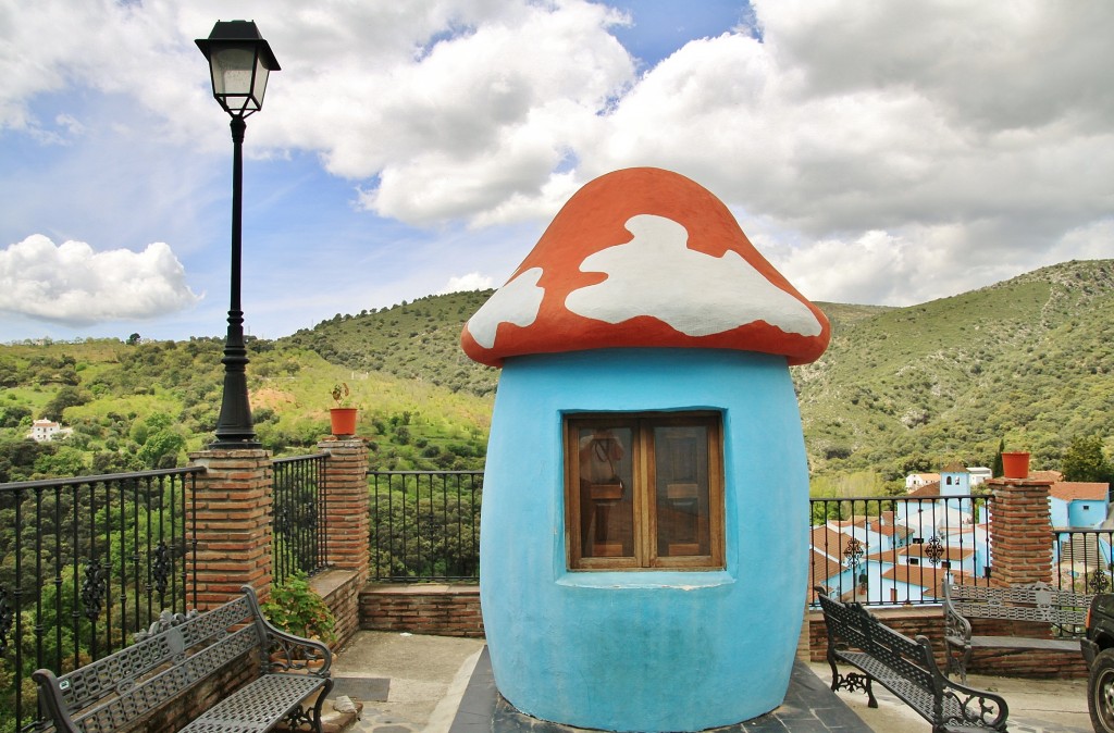 Foto: Vista del pueblo - Júzcar (Málaga), España