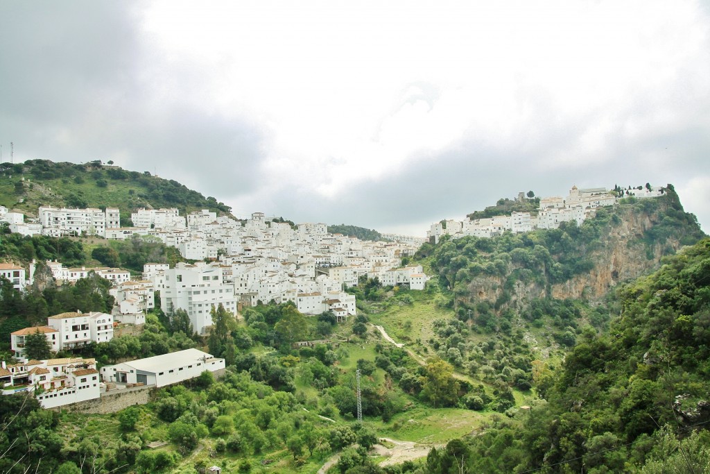 Foto: Vista del pueblo - Casares (Málaga), España