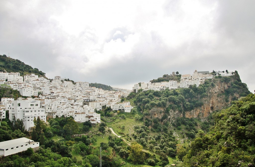 Foto: Vista del pueblo - Casares (Málaga), España
