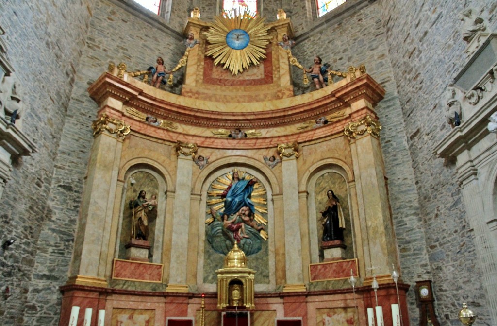 Foto: Colegiata de Santa María - Villafranca del Bierzo (León), España