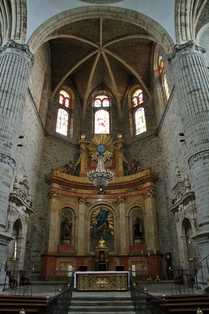 Foto: Colegiata de Santa María - Villafranca del Bierzo (León), España