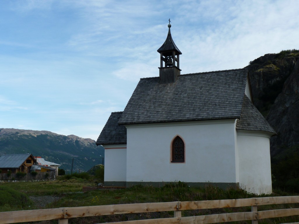 Foto: Capilla de los esquiadores. - El Chaltén (Santa Cruz), Argentina