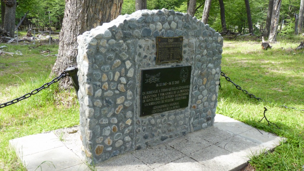 Foto: Camino al Lago del Desierto - El Chaltén (Santa Cruz), Argentina