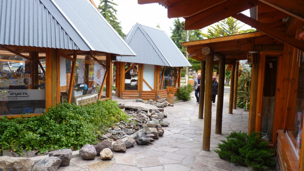 Foto: Paseo de compras. - Los Antiguos (Santa Cruz), Argentina