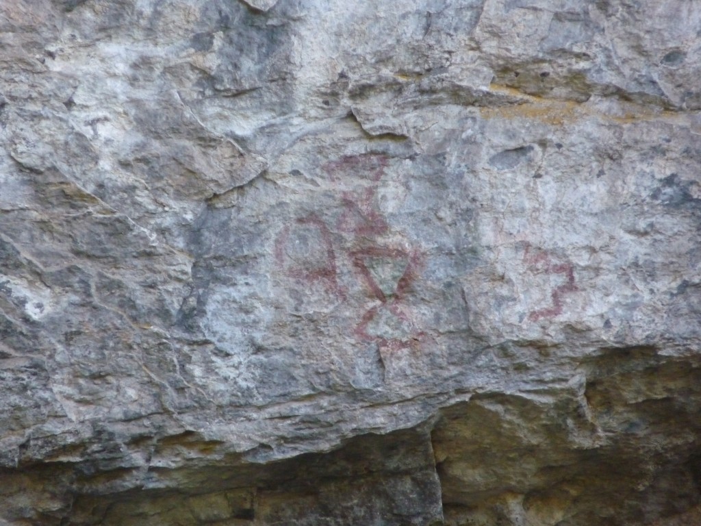 Foto: Pinturas rupestres. - Parque Nacional Los Alerces (Chubut), Argentina