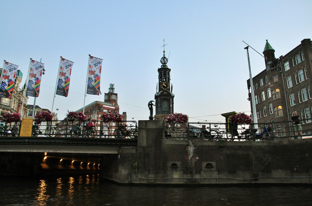 Foto: Navegando por los canales - Amsterdam (North Holland), Países Bajos