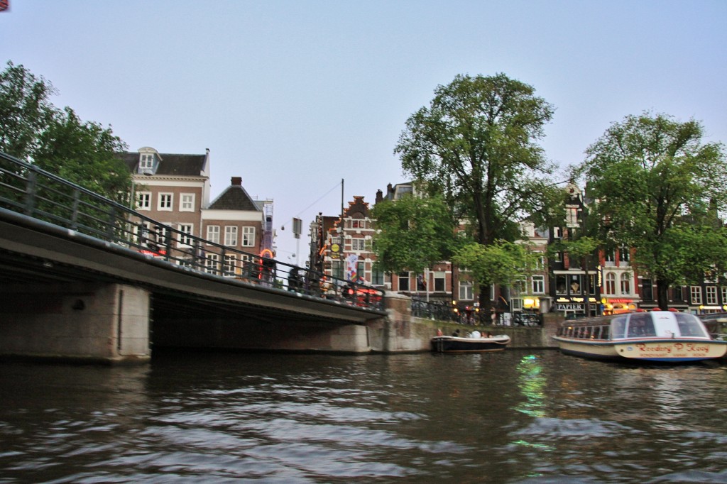 Foto: Navegando por los canales - Amsterdam (North Holland), Países Bajos