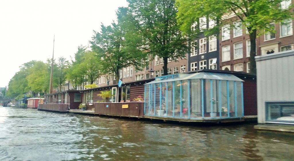 Foto: Navegando por los canales - Amsterdam (North Holland), Países Bajos