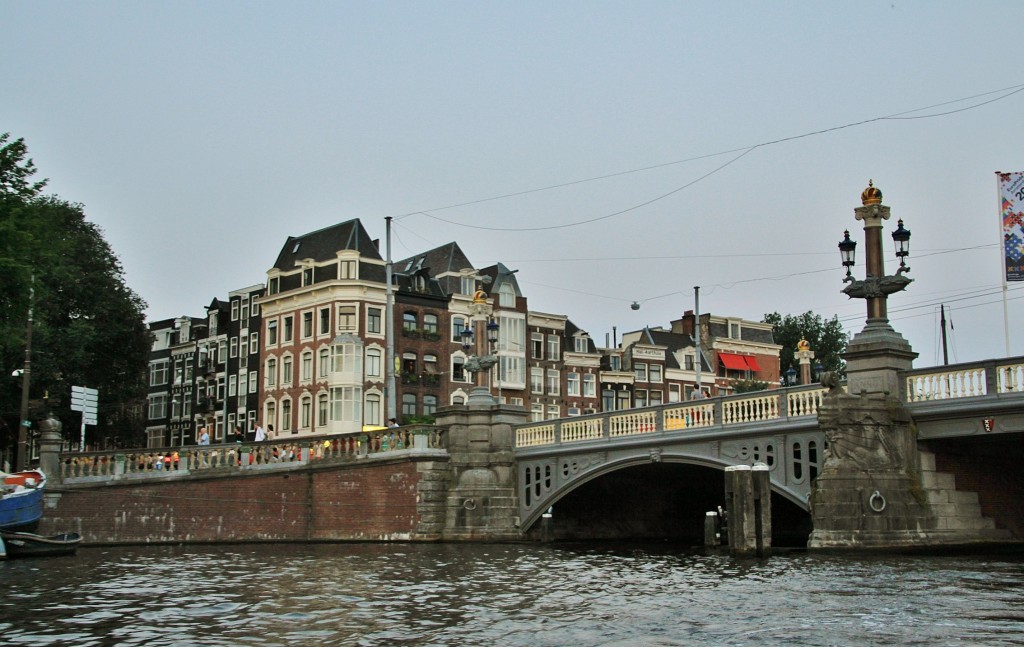 Foto: Navegando por los canales - Amsterdam (North Holland), Países Bajos