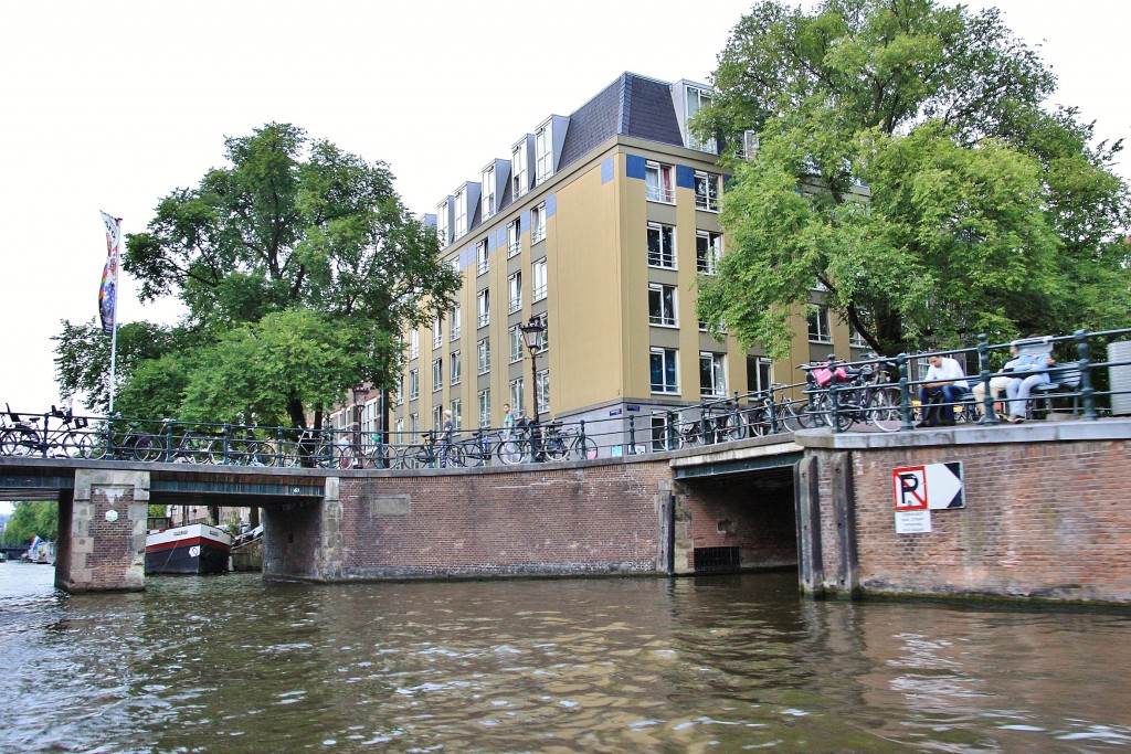 Foto: Navegando por los canales - Amsterdam (North Holland), Países Bajos