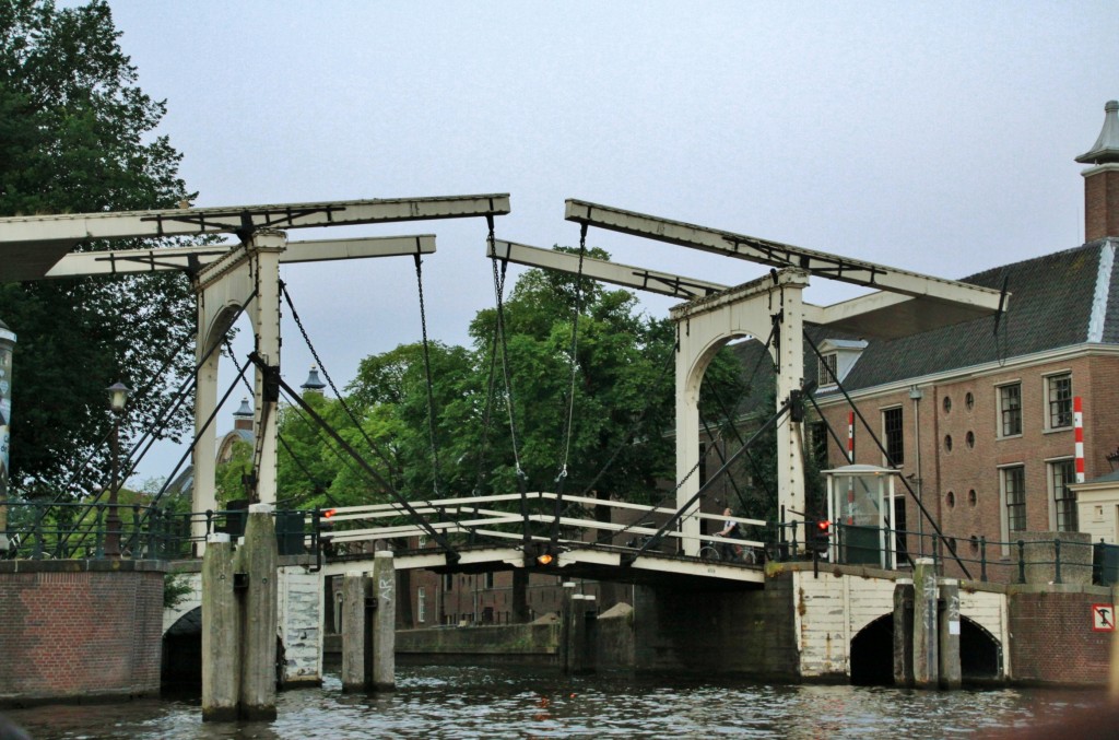 Foto: Navegando por los canales - Amsterdam (North Holland), Países Bajos