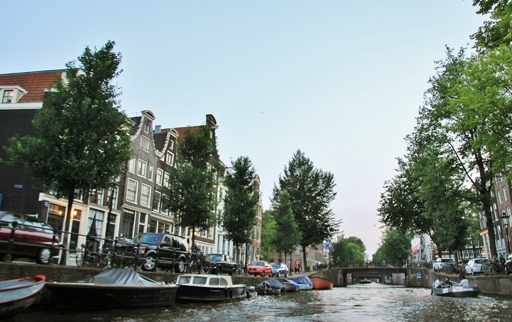 Foto: Navegando por los canales - Amsterdam (North Holland), Países Bajos