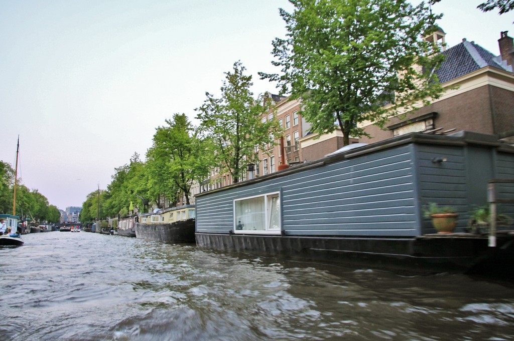 Foto: Navegando por los canales - Amsterdam (North Holland), Países Bajos