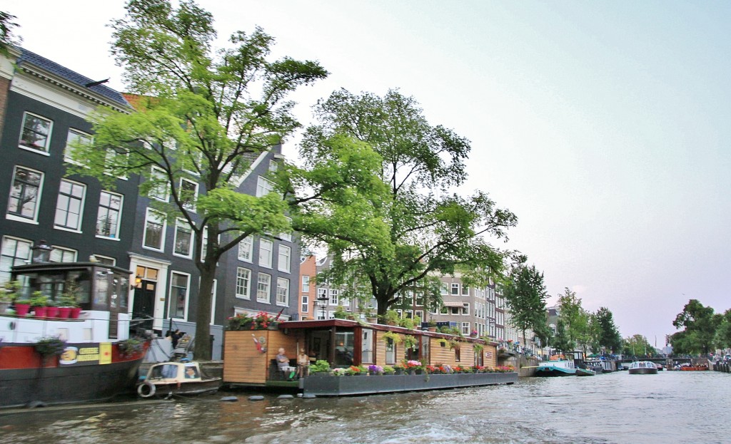 Foto: Navegando por los canales - Amsterdam (North Holland), Países Bajos